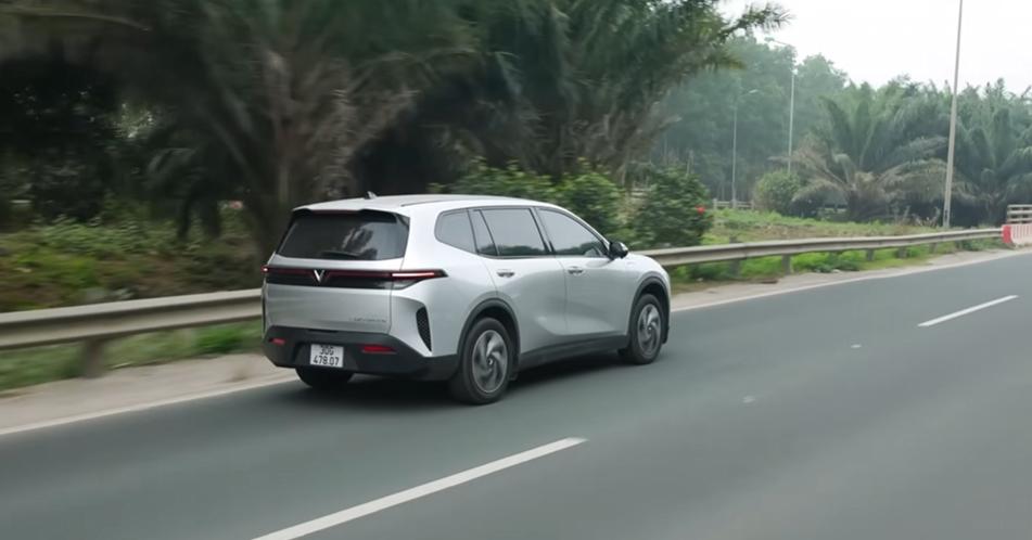 Du lịch với Limo Green